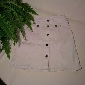 🎵 2 for $10 🎵 *NWT* Roma Studio White Skirt Sz.0